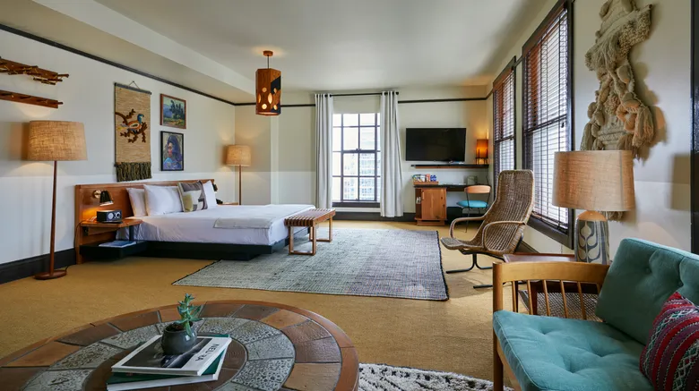 A Complete Traveler’s Guide to Freehand Los Angeles