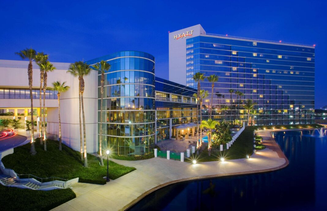 Best Hotels Near the Los Angeles Convention Center for Every Budget