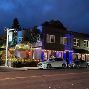 Music Lounge Near Me Perfect Live Music Experience at Mac’s at 19 Broadway