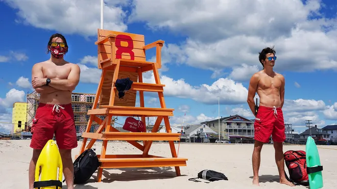 Lifeguard Training Near Me: How to Find the Right Certification Program in Your Area