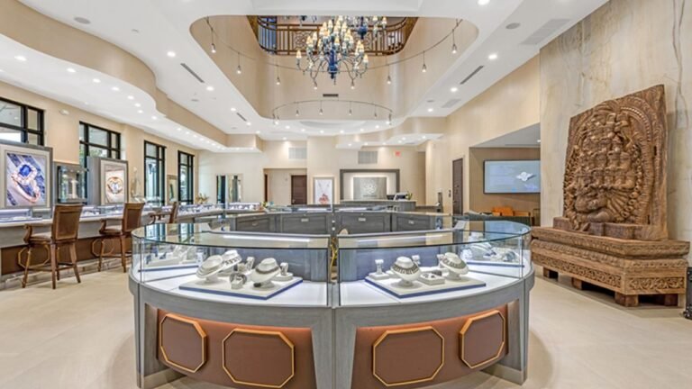 Jewelry Store Boca Raton | Elegant Local Collections