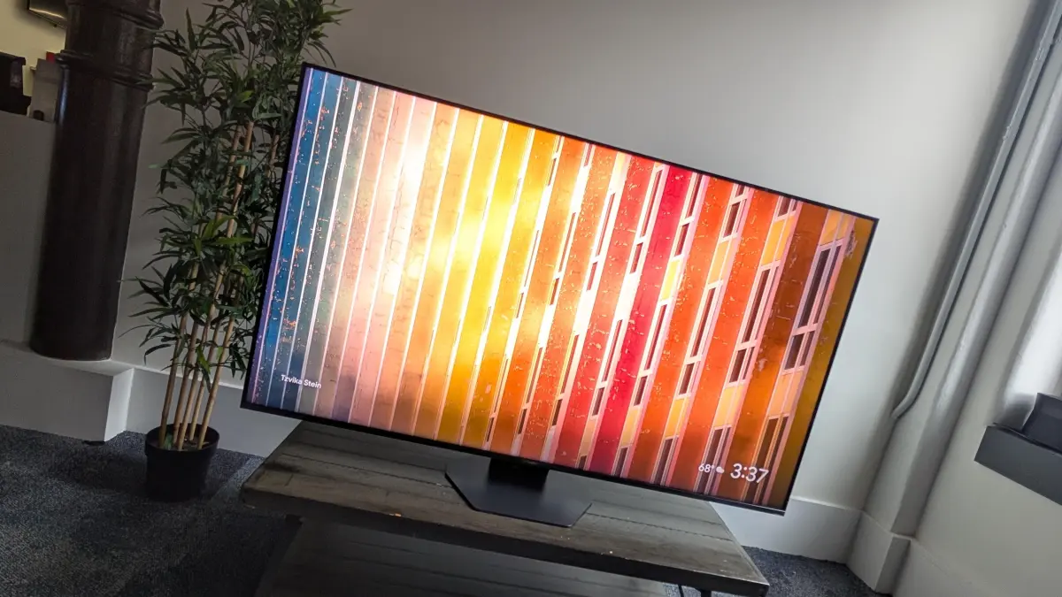Upgrade Your Entertainment with a 55 Inch Smart TV